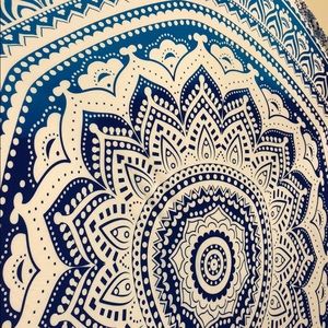 Meet your Posher, Moises